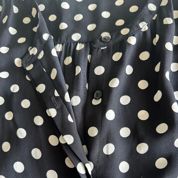 Daniel Rainn black polka dot top - Picture 4 of 5